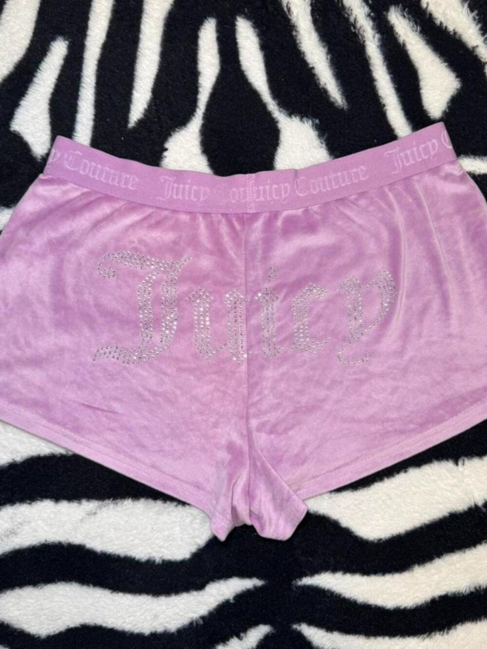 JUICY COUTURE Y2K Bedazzled Logo Rhinestone Velour Shorts Size L